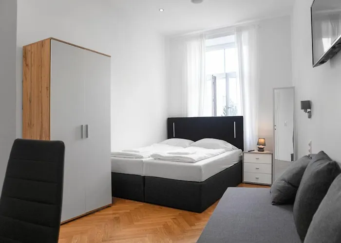 Διαμέρισμα Private In Spacious 7-bedroom Near Hauptbahnhof *