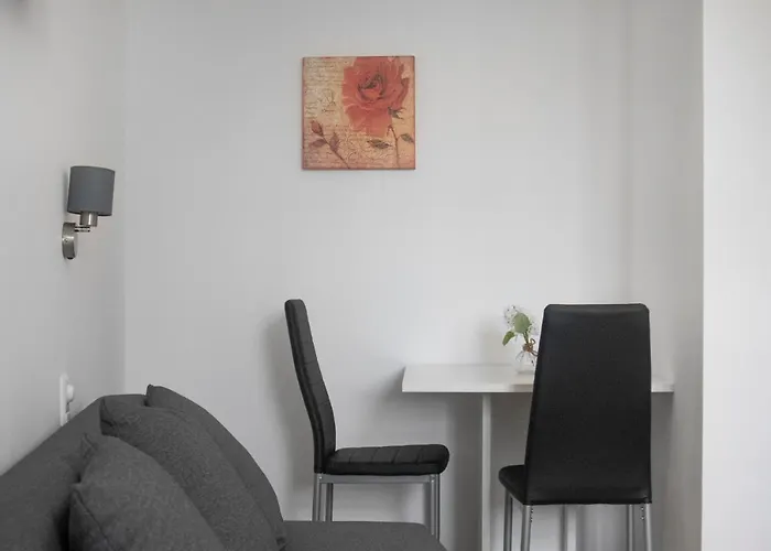 Private In Spacious 7-bedroom Near Hauptbahnhof * Βιέννη