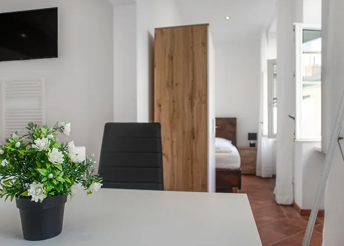 Apartamento Private In Spacious 7-bedroom Near Hauptbahnhof *