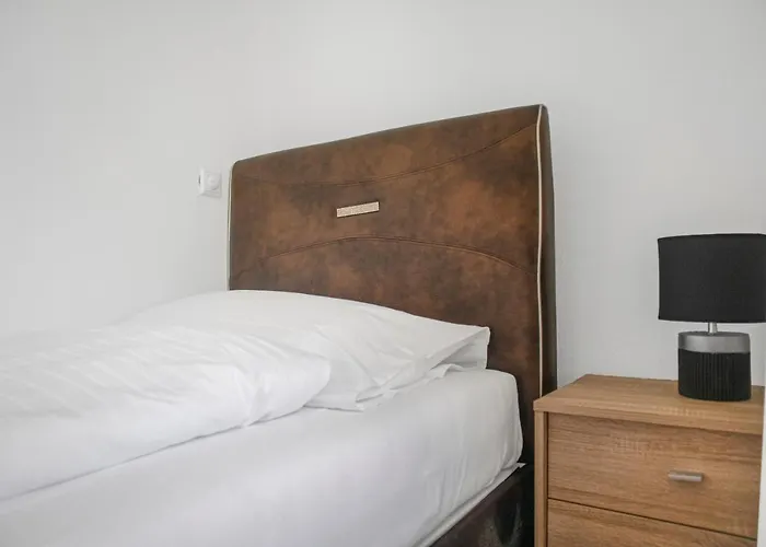 Private In Spacious 7-bedroom Near Hauptbahnhof *