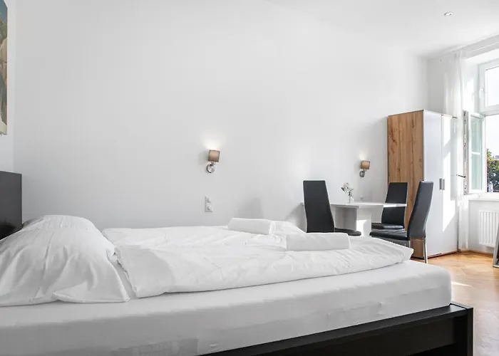 דירה Private In Spacious 7-bedroom Near Hauptbahnhof *