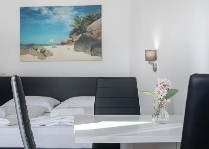 דירה Private In Spacious 7-bedroom Near Hauptbahnhof *