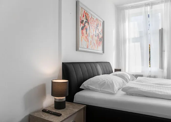 Διαμέρισμα Private In Spacious 7-bedroom Near Hauptbahnhof