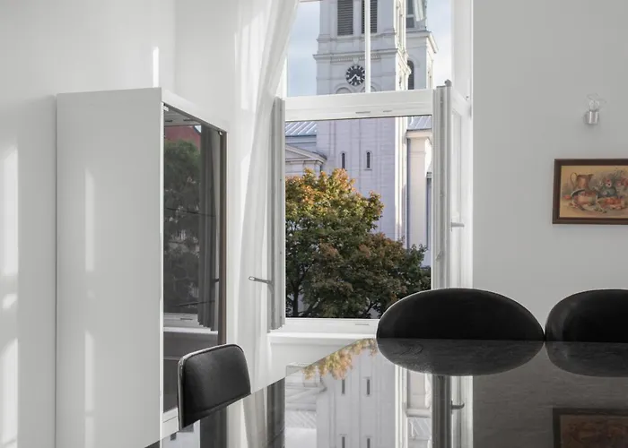 Private In Spacious 7-bedroom Near Hauptbahnhof * Βιέννη